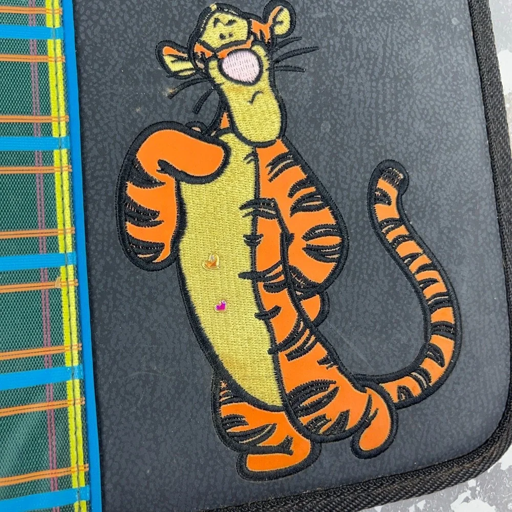 VIntage Winnie The Pooh Tigger Binder 3 Ring Disney Plaid Pen Tab Y2K